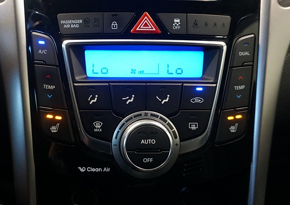 Hyundai i30 26 of 29