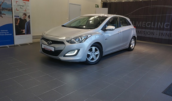 Hyundai i30 3 of 29