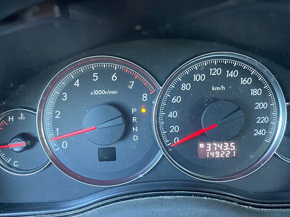 Subaru Legacy 14 of 24