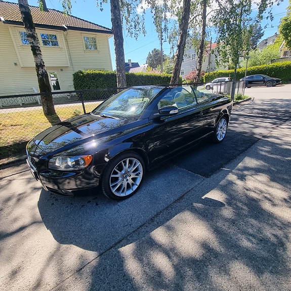 Volvo C70 13 of 23