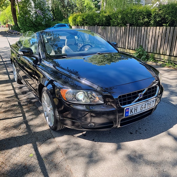 Volvo C70 9 of 23