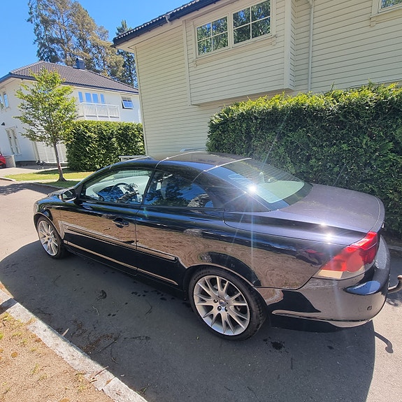 Volvo C70 4 of 23