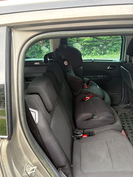 Peugeot 5008 10 of 14