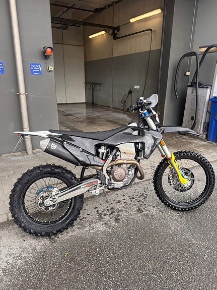 Husqvarna FE 350 5 of 5