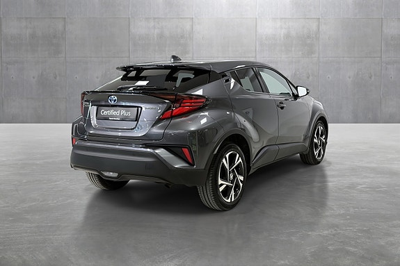 Toyota C-HR 5 of 5