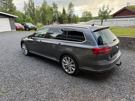 Volkswagen Passat 3 of 5