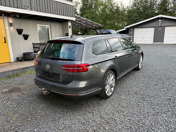 Volkswagen Passat 5 of 5