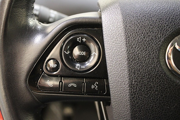 Toyota Prius 27 of 30
