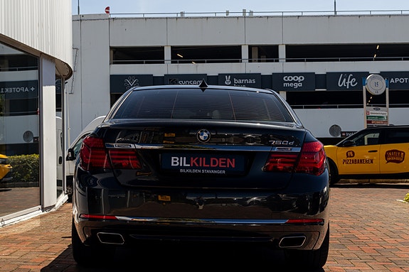 BMW 7-Serie 4 of 5
