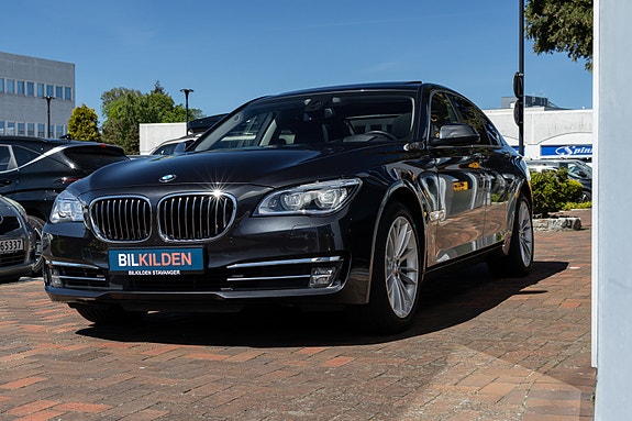 BMW 7-Serie 2 of 5