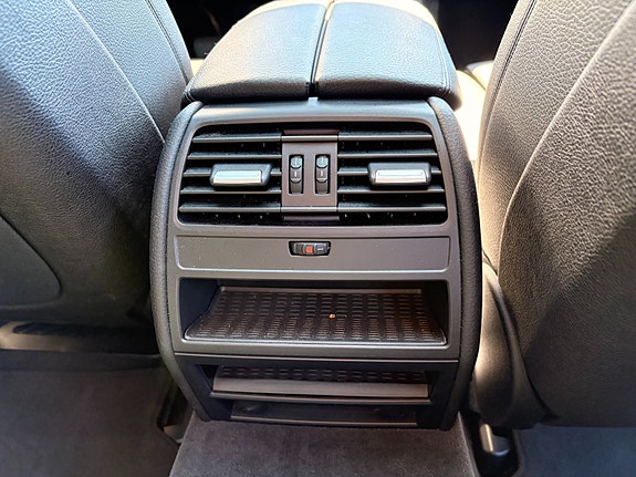 BMW 750d 25 of 25