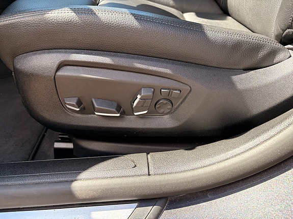 BMW 750d 22 of 25