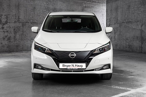 Nissan Leaf 4 of 5