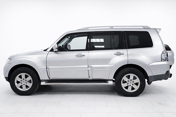 Mitsubishi Pajero 5 of 30