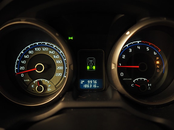 Mitsubishi Pajero 21 of 30