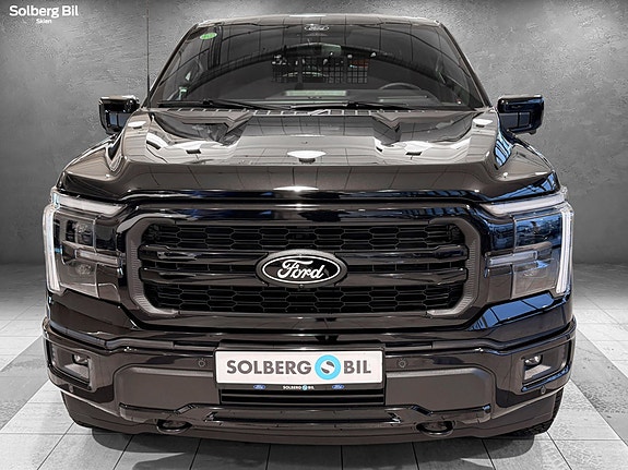 Ford F-150 4 of 5