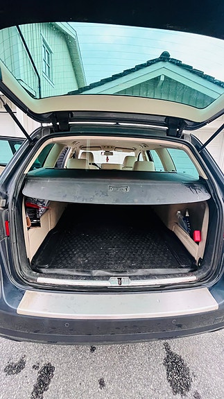 Volkswagen Passat 16 of 18