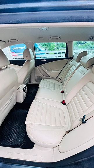 Volkswagen Passat 18 of 18