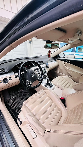 Volkswagen Passat 7 of 18