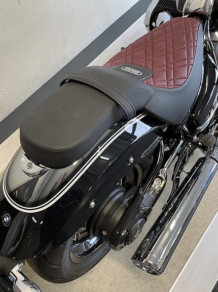 BMW R18 - 100 Year Edition 4 of 12