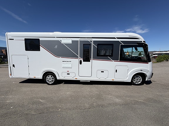 Rapido I196 M Distinction // Mercedes // 9 trins automat // 170 HK // Alde // 4 of 29