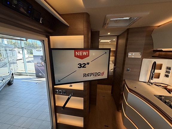 Rapido I196 M Distinction // Mercedes // 9 trins automat // 170 HK // Alde // 19 of 29
