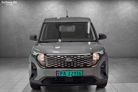 Ford E-Transit Courier 2 of 5