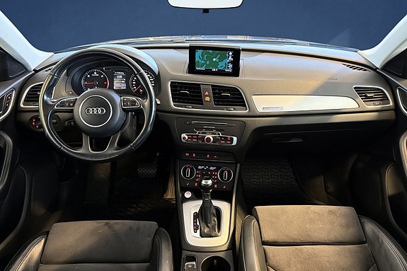 Audi Q3 13 of 16