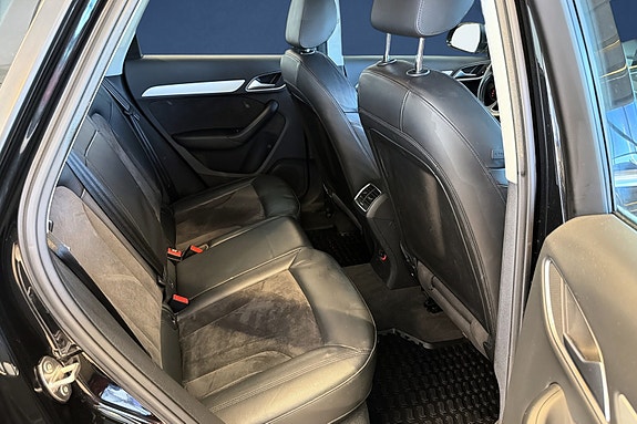 Audi Q3 12 of 16