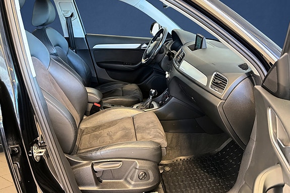 Audi Q3 11 of 16