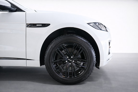 Jaguar F-PACE 9 of 21