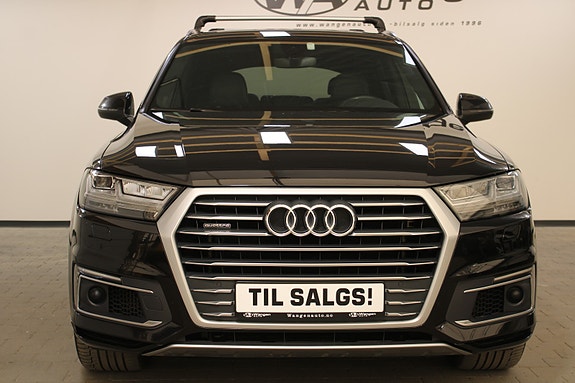 Audi Q7 2 of 30