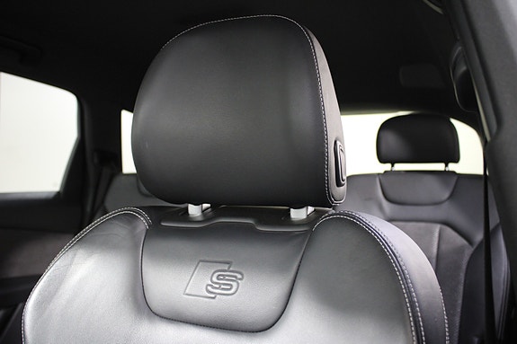 Audi Q7 30 of 30