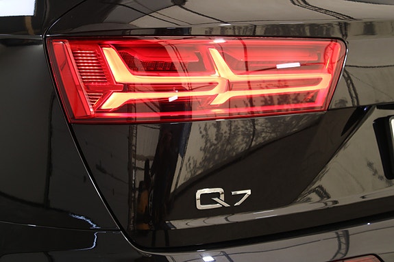 Audi Q7 17 of 30