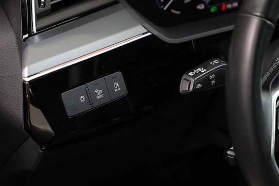 Audi Q8 e-tron 24 of 30