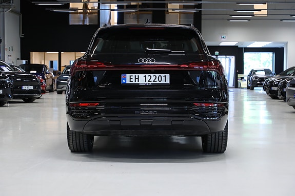 Audi Q8 e-tron 7 of 30
