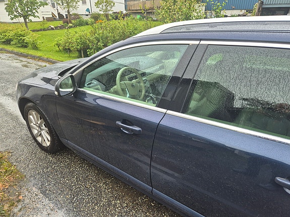 Volvo V70 6 of 20