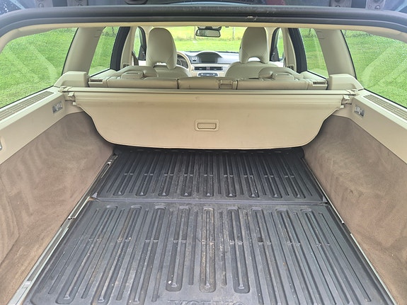 Volvo V70 17 of 20