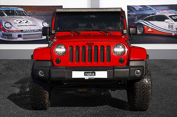 Jeep Wrangler 3 of 5