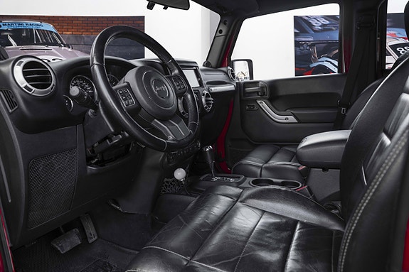 Jeep Wrangler 13 of 30