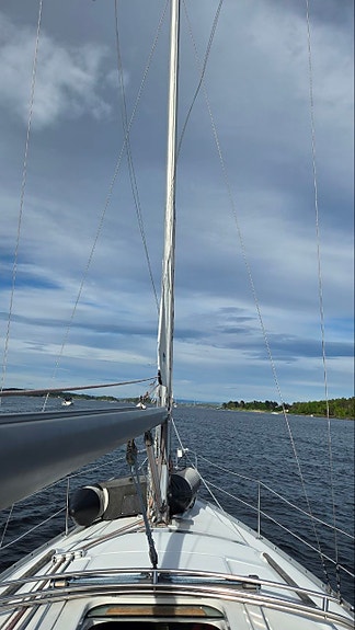 Beneteau Oceanis 323 Clipper 2 of 5