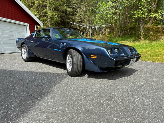 Pontiac Trans Am 3 of 5