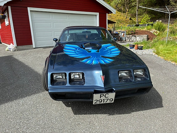 Pontiac Trans Am 4 of 5