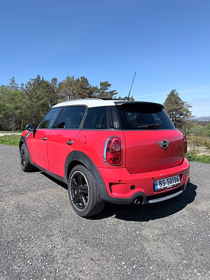 MINI Countryman Cooper S 3 of 5