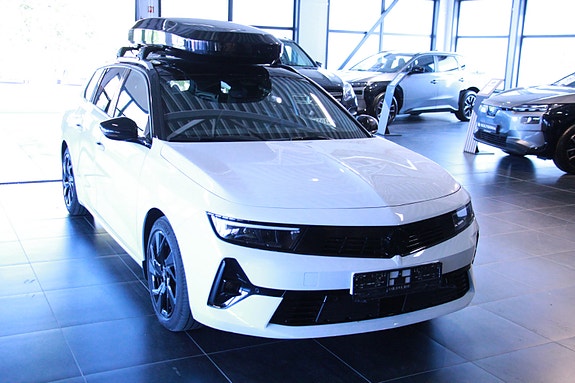 Opel Astra 2 of 24