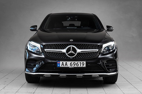 Mercedes-Benz GLC350 e 4 of 5