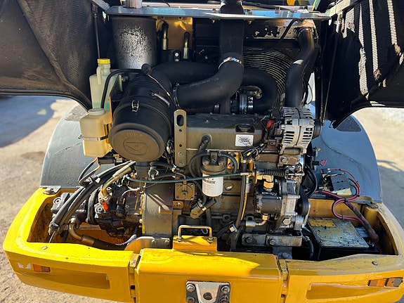 Liebherr L507 Speeder med skoffe og gafler.Vi tar innbytte. 8 of 13