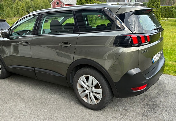 Peugeot 5008 11 of 14