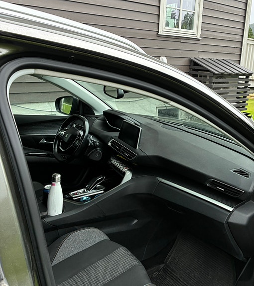 Peugeot 5008 5 of 14