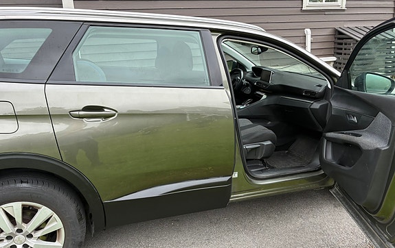 Peugeot 5008 4 of 14